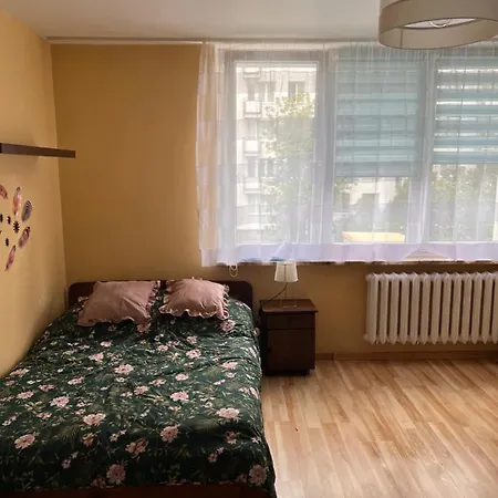 Cozy In Historic Muranow Apartman Varsó