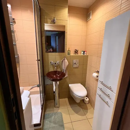 Διαμέρισμα Cozy In Historic Muranow Βαρσοβία